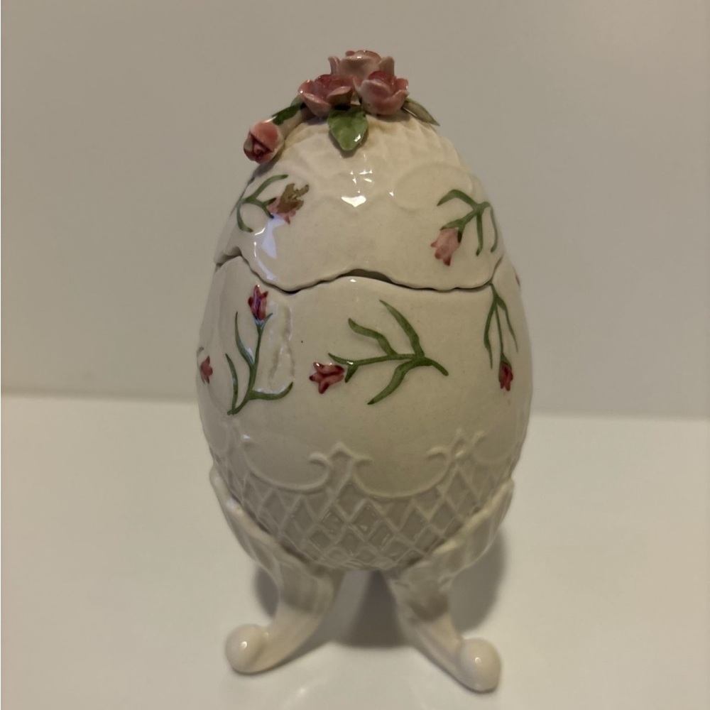 Pink Floral Porcelain Egg 5.5" Lidded
Container Footed Trinket Easter.